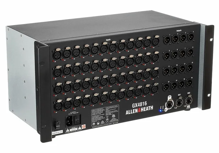 Allen & Heath GX4816, vue de trois quarts, photo 3