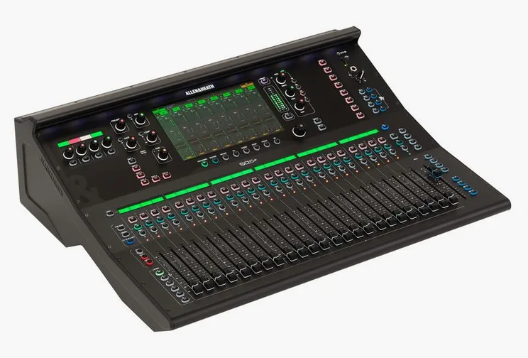 Allen & Heath SQ6+, vue de trois quarts, photo 3