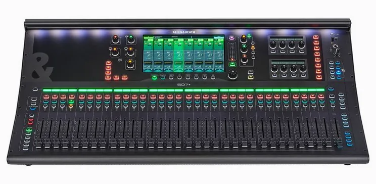 Allen & Heath SQ7+, vue de profil, photo 2