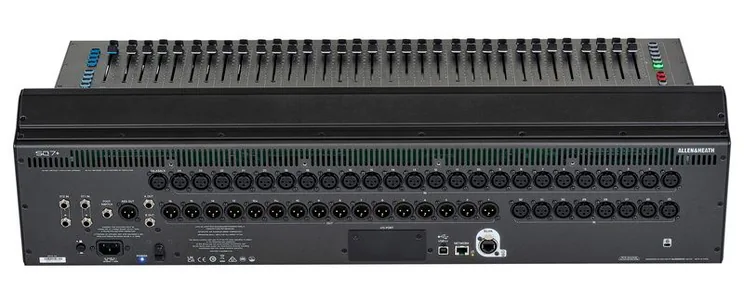 Allen & Heath SQ7+, écran et commandes, photo 4