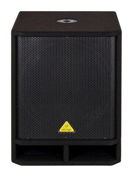 Behringer VQ1800D, face arrière et connectique, photo 2