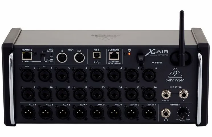 Behringer X Air XR18, vue de trois quarts, photo 2