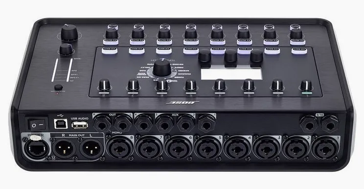 Bose T8S Mixer, vue de trois quarts, photo 4