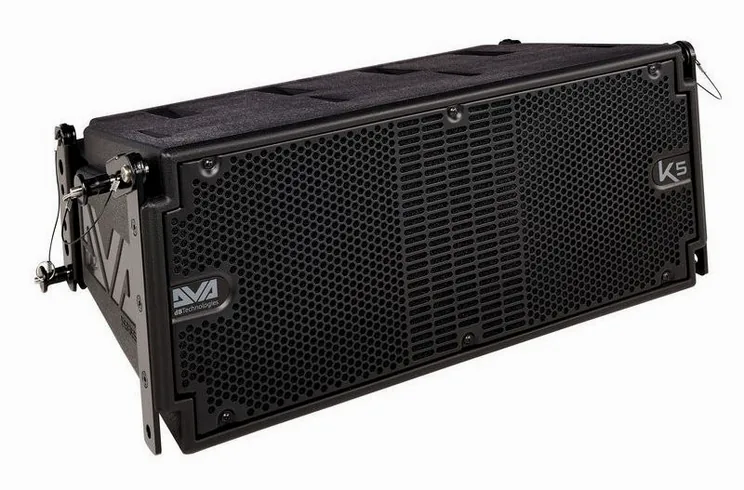 dB Technologies DVA K5, vue de trois quarts, photo 3