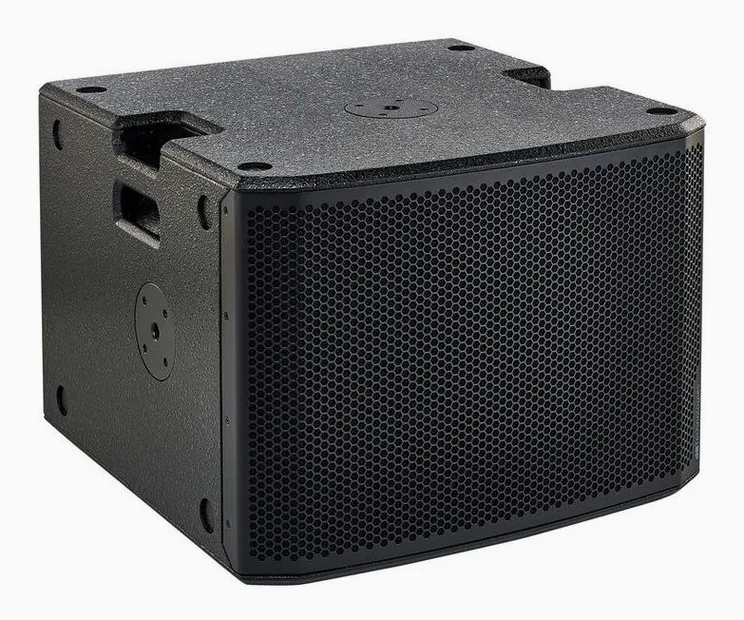dB Technologies Sub 915, face arrière et connectique, photo 3