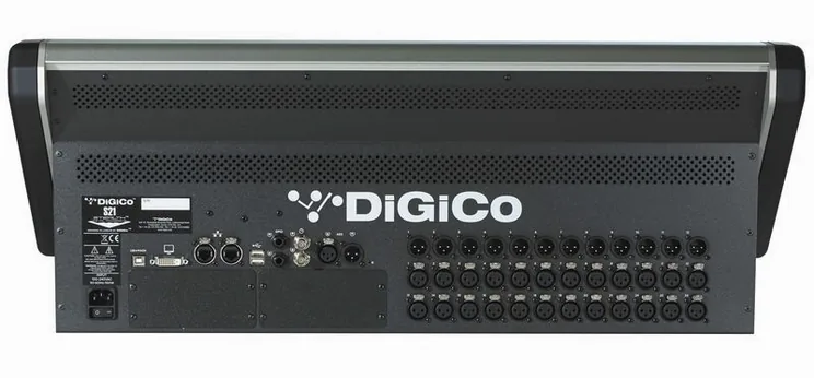 DiGiCo S21, face arrière et connectique, photo 4