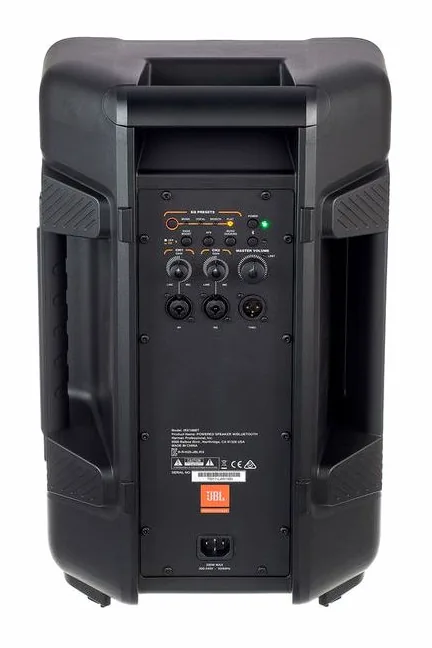 JBL IRX 108 BT, vue de trois quarts, photo 4