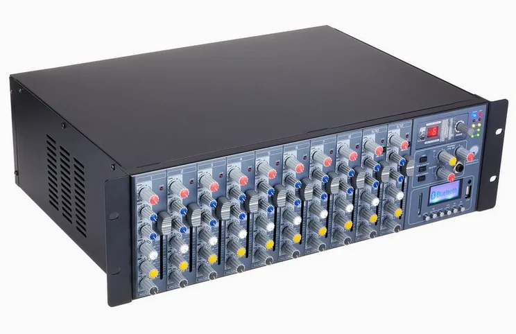 Omnitronic RM-1422 FXA, vue de trois quarts, photo 3