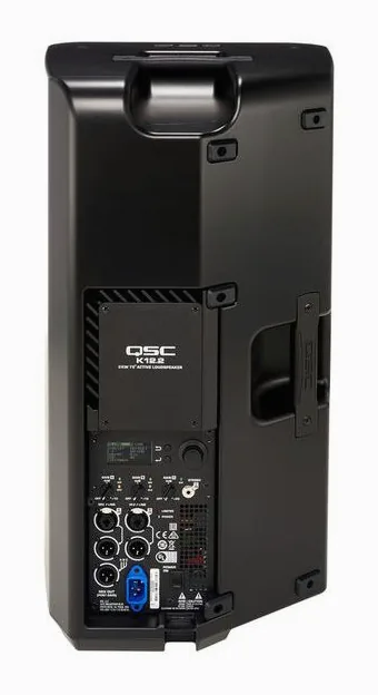 QSC K 12.2, face arrière et connectique, photo 4
