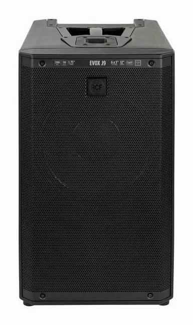 RCF EVOX J9, vue de trois quarts, photo 4