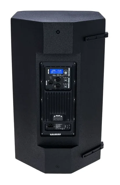 the box pro DSX 115, poignées et embase, photo 4