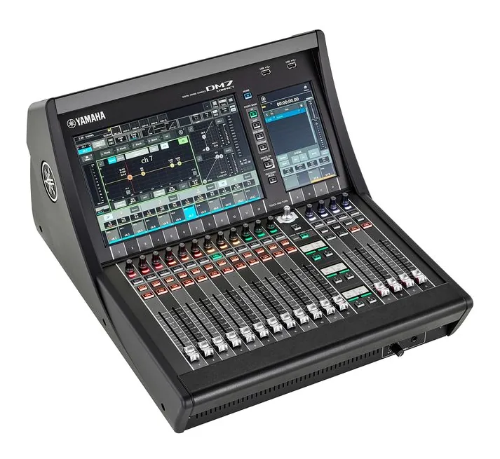 Yamaha DM7 Compact, vue de trois quarts, photo 3